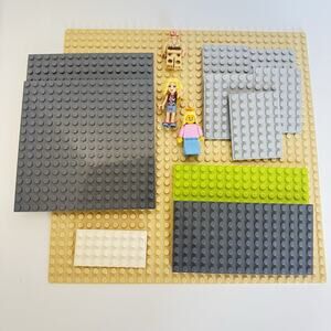 Lego Sand Baseplate 10"x10" 32x32 3 Minifigs 10 Misc Sized Baseplates LOT